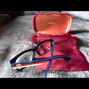 Gucci Race Stripe Frames🏎👓